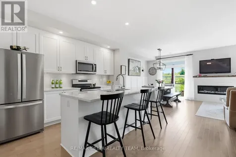 782 Cap Diamant Way Ottawa ON K4A 1J9