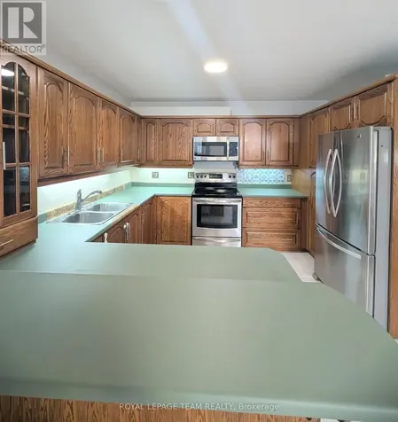 44 Spadina Avenue Ottawa ON K1Y 2B6