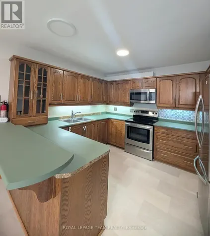 44 Spadina Avenue Ottawa ON K1Y 2B6