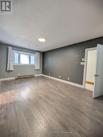 44 Spadina Avenue Ottawa ON K1Y 2B6