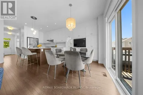 446 Meadowbreeze Drive Ottawa ON K2M 0L1