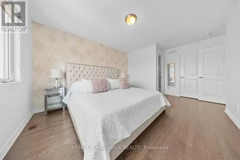446 Meadowbreeze Drive Ottawa ON K2M 0L1