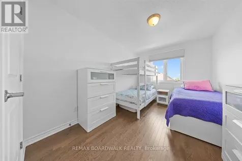446 Meadowbreeze Drive Ottawa ON K2M 0L1