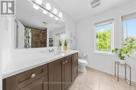 446 Meadowbreeze Drive Ottawa ON K2M 0L1