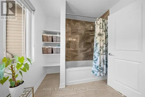 446 Meadowbreeze Drive Ottawa ON K2M 0L1