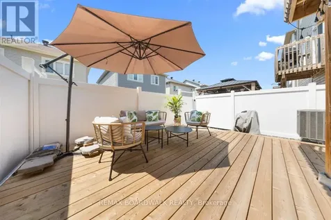 446 Meadowbreeze Drive Ottawa ON K2M 0L1
