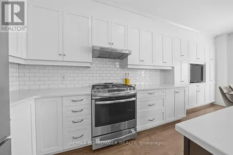 446 Meadowbreeze Drive Ottawa ON K2M 0L1