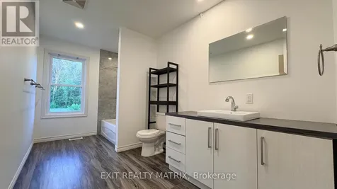 21992 Beauchamp Drive South Glengarry ON K0C 1Z0