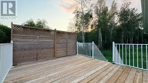 21992 Beauchamp Drive South Glengarry ON K0C 1Z0
