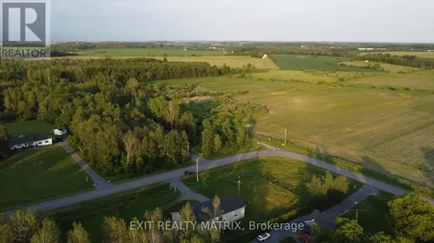 21992 Beauchamp Drive South Glengarry ON K0C 1Z0