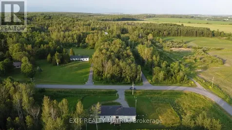 21992 Beauchamp Drive South Glengarry ON K0C 1Z0