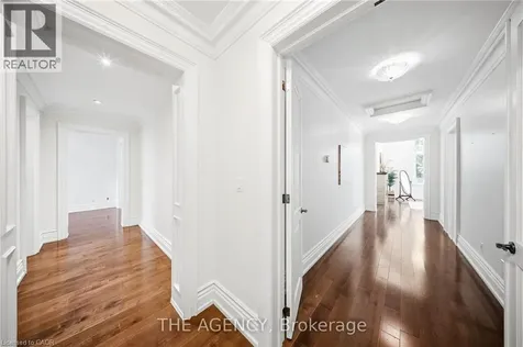 1098 Lakeshore Road West Oakville ON L6L 1E9