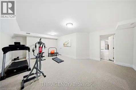 1098 Lakeshore Road West Oakville ON L6L 1E9