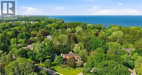 1098 Lakeshore Road West Oakville ON L6L 1E9