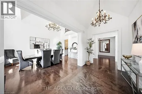 1098 Lakeshore Road West Oakville ON L6L 1E9