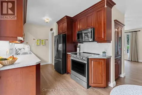 128 7th Avenue East Owen Sound ON N4K 2W7