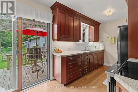 128 7th Avenue East Owen Sound ON N4K 2W7