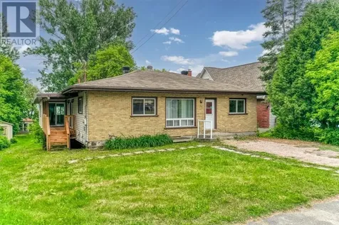 93 Lauirer Street Azilda ON P0M 1B0