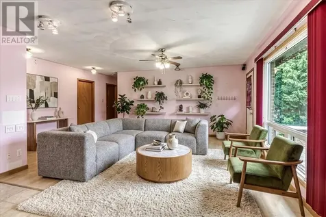 93 Lauirer Street Azilda ON P0M 1B0