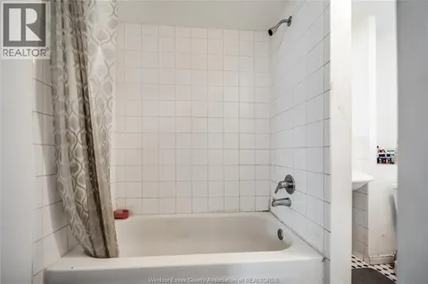 756-758 Brant Street Windsor ON N9A 3E8