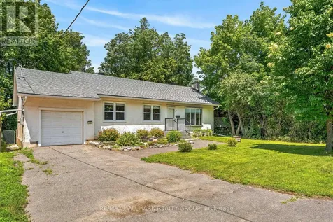 427 Pleasant Park Road Ottawa ON K1H 5M9