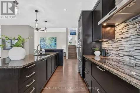 252 Sunnyridge Crescent Ottawa ON K2M 0H3