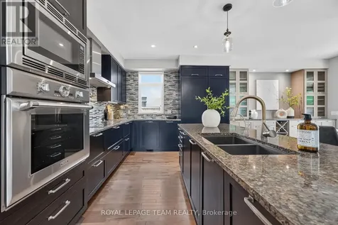 252 Sunnyridge Crescent Ottawa ON K2M 0H3