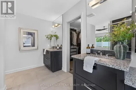 252 Sunnyridge Crescent Ottawa ON K2M 0H3