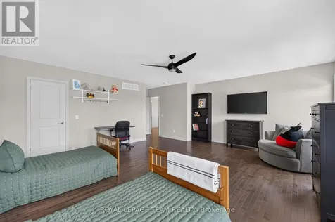 252 Sunnyridge Crescent Ottawa ON K2M 0H3