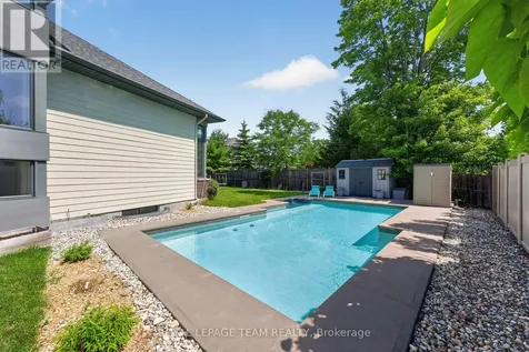 252 Sunnyridge Crescent Ottawa ON K2M 0H3