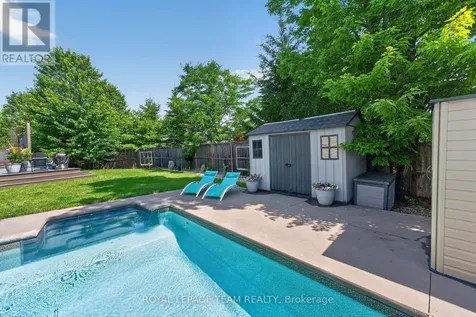 252 Sunnyridge Crescent Ottawa ON K2M 0H3