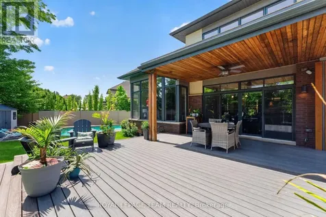 252 Sunnyridge Crescent Ottawa ON K2M 0H3