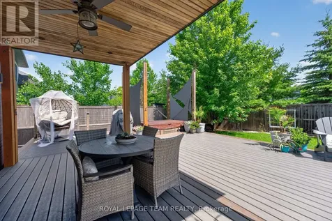 252 Sunnyridge Crescent Ottawa ON K2M 0H3