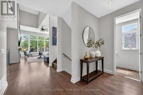 252 Sunnyridge Crescent Ottawa ON K2M 0H3