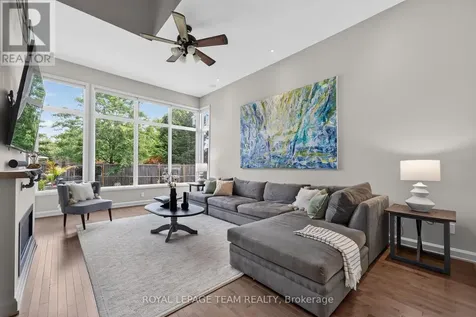 252 Sunnyridge Crescent Ottawa ON K2M 0H3