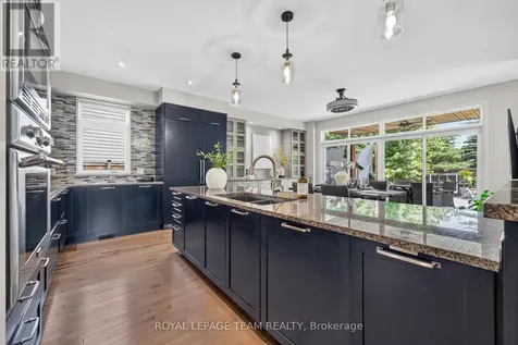 252 Sunnyridge Crescent Ottawa ON K2M 0H3