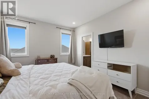 8 Tackaberry Drive Brighton ON K0K 1H0
