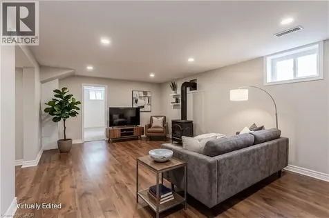 456 East 42nd Street Hamilton ON L8T 3B3