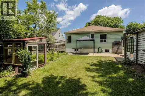 456 East 42nd Street Hamilton ON L8T 3B3