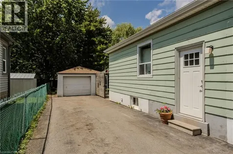 456 East 42nd Street Hamilton ON L8T 3B3