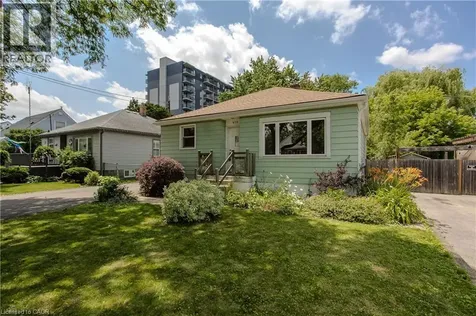 456 East 42nd Street Hamilton ON L8T 3B3