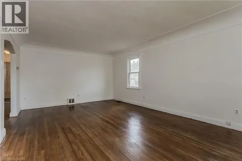 456 East 42nd Street Hamilton ON L8T 3B3