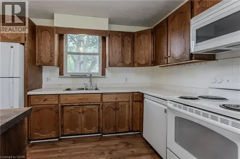 456 East 42nd Street Hamilton ON L8T 3B3