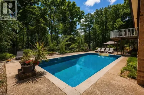 355 Edgehill Drive Kitchener ON N2P 2C8