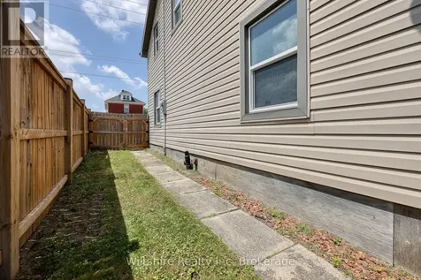 52 Bidwell Street Tillsonburg ON N4G 3T7