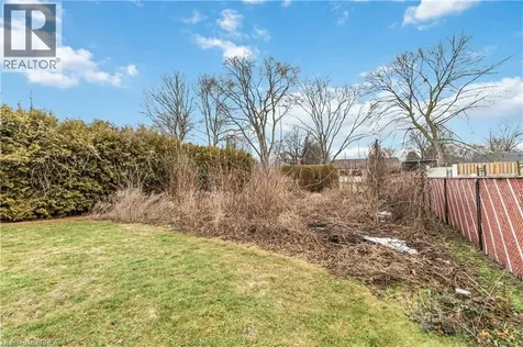 16 Paris Road Brantford ON N3R 1H7