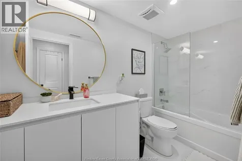 3320 Stella Crescent Windsor ON N8T 0B7