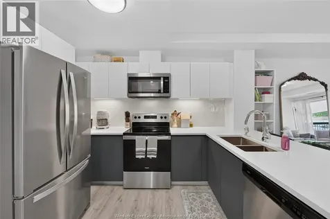 3320 Stella Crescent Windsor ON N8T 0B7