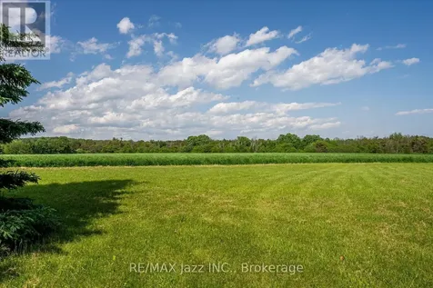 8733 Leskard Road Clarington ON L0B 1M0