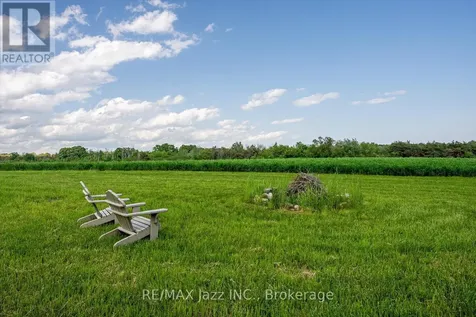 8733 Leskard Road Clarington ON L0B 1M0